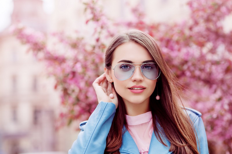 4 Accessories for Wholesale Sunglasses and Why You Should Sell Them
